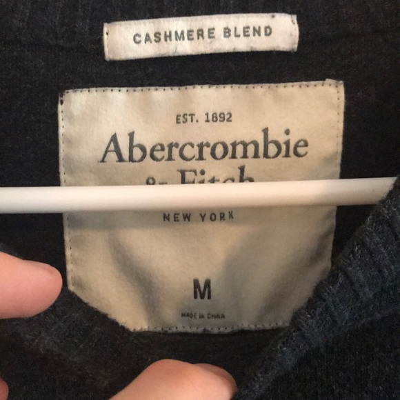 Black Abercrombie sweater - Picture 3 of 3